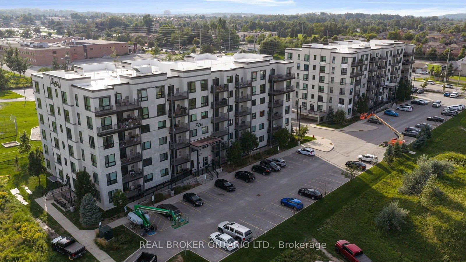 299 CUNDLES Road E • #604 • Barrie, ON photo 25
