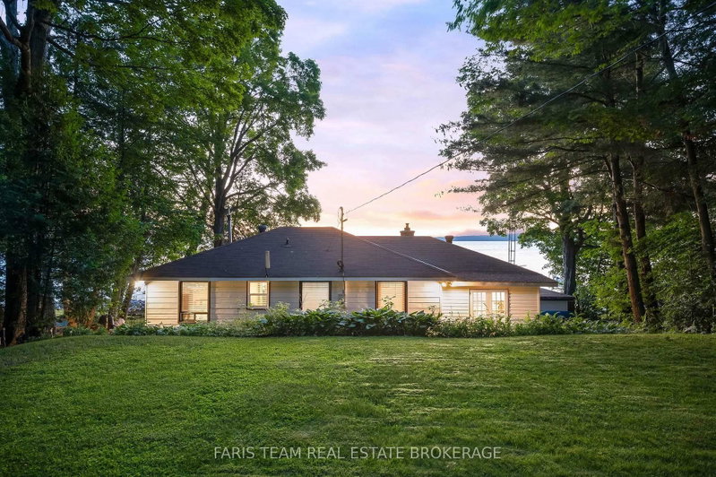 1697 Champlain Road