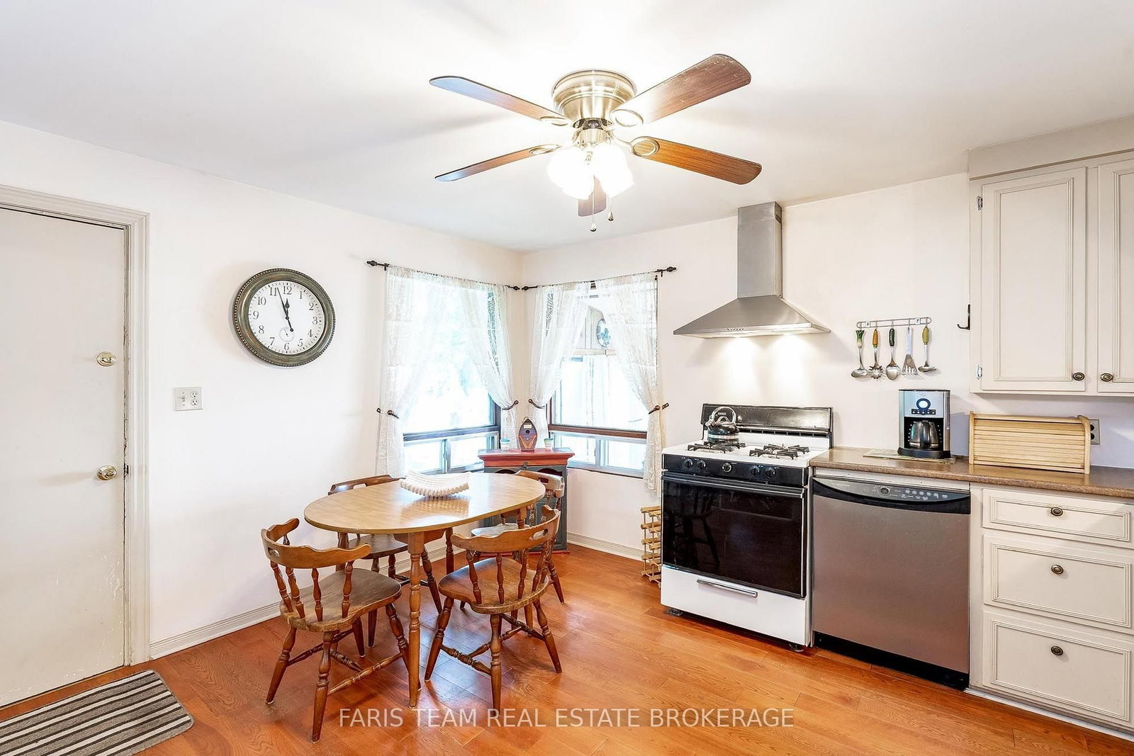 1697 Champlain Road • Tiny, ON photo 6