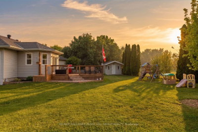 5 Allan Court • Springwater, ON photo 2