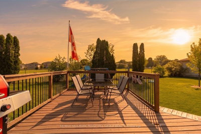5 Allan Court • Springwater, ON photo 3