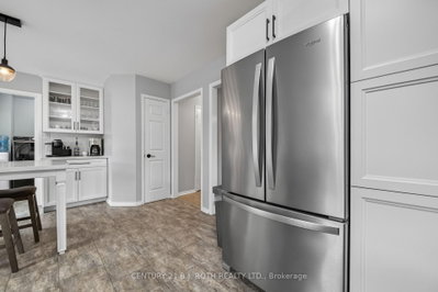 23 Carter Crescent • Orillia, ON photo 5