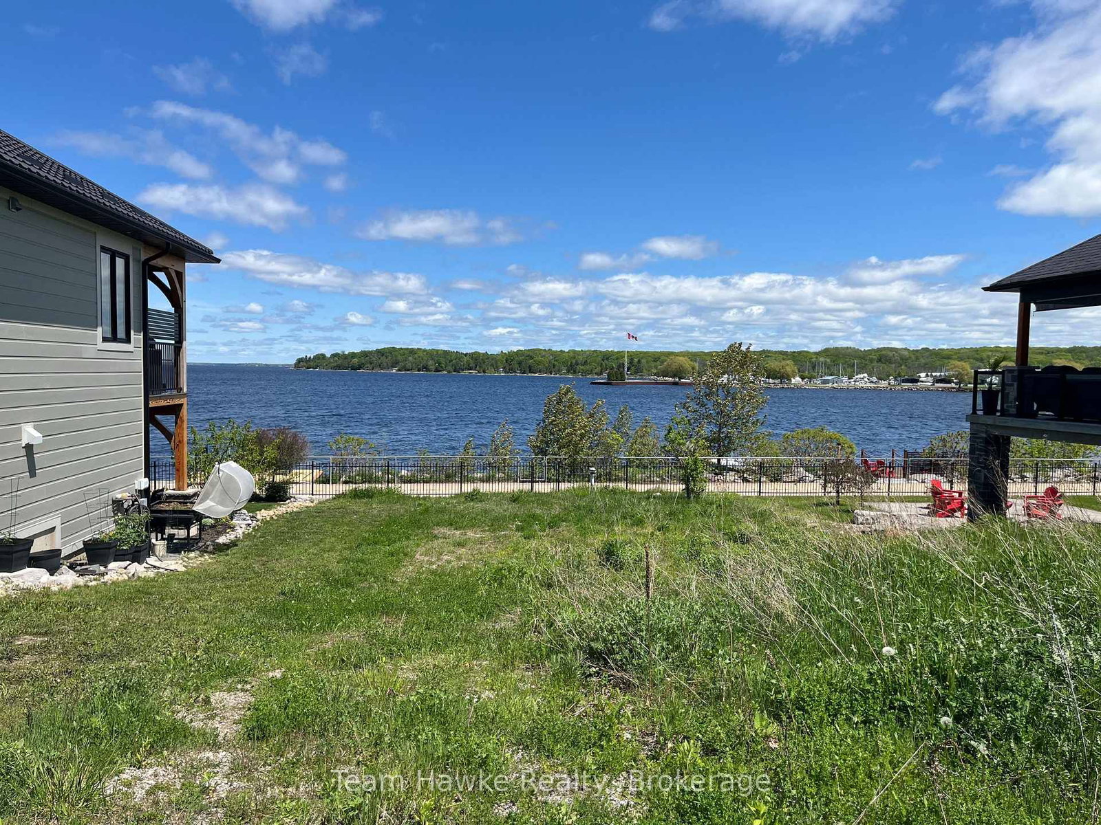 637 Aberdeen Boulevard • Midland, ON photo 6
