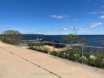 637 Aberdeen Boulevard • Midland, ON photo 9