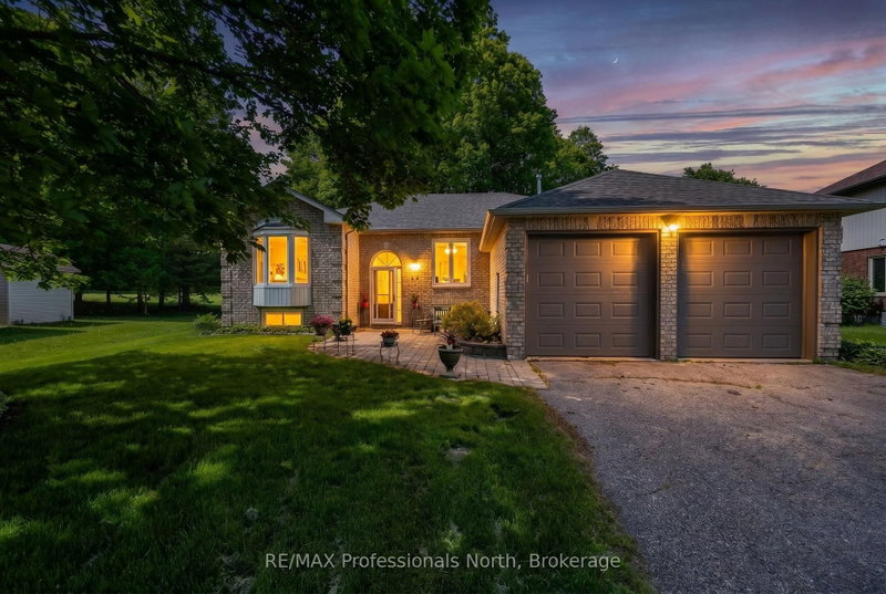 48 Fairway Crescent