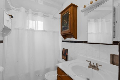 3 Maguire Avenue • Springwater, ON photo 8
