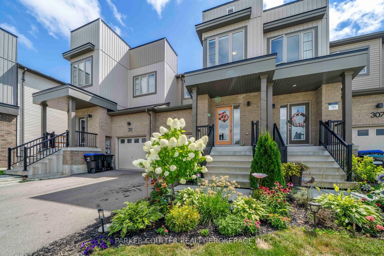 309 Atkinson Street • Clearview, ON photo 3