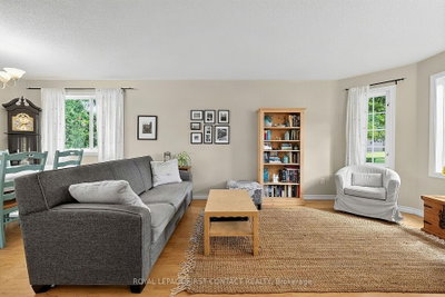 1 Brown Wood Drive • Barrie, ON photo 6