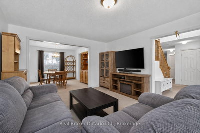 11 Campbell Court • Springwater, ON photo 2