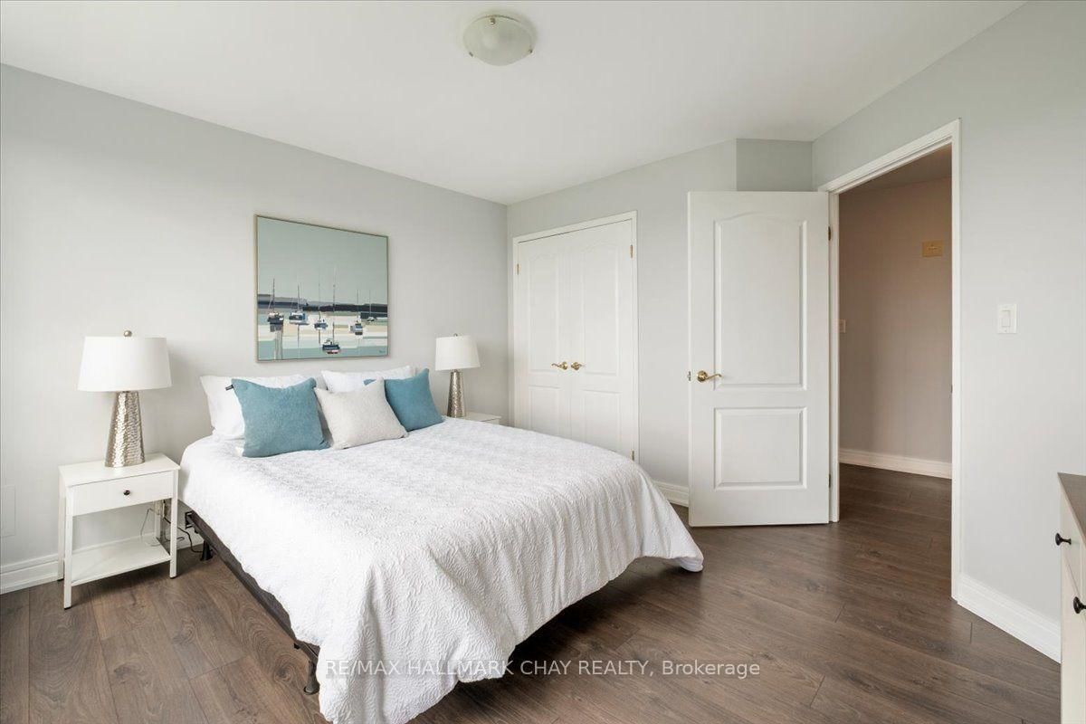2 Toronto Street • #605 • Barrie, ON photo 32