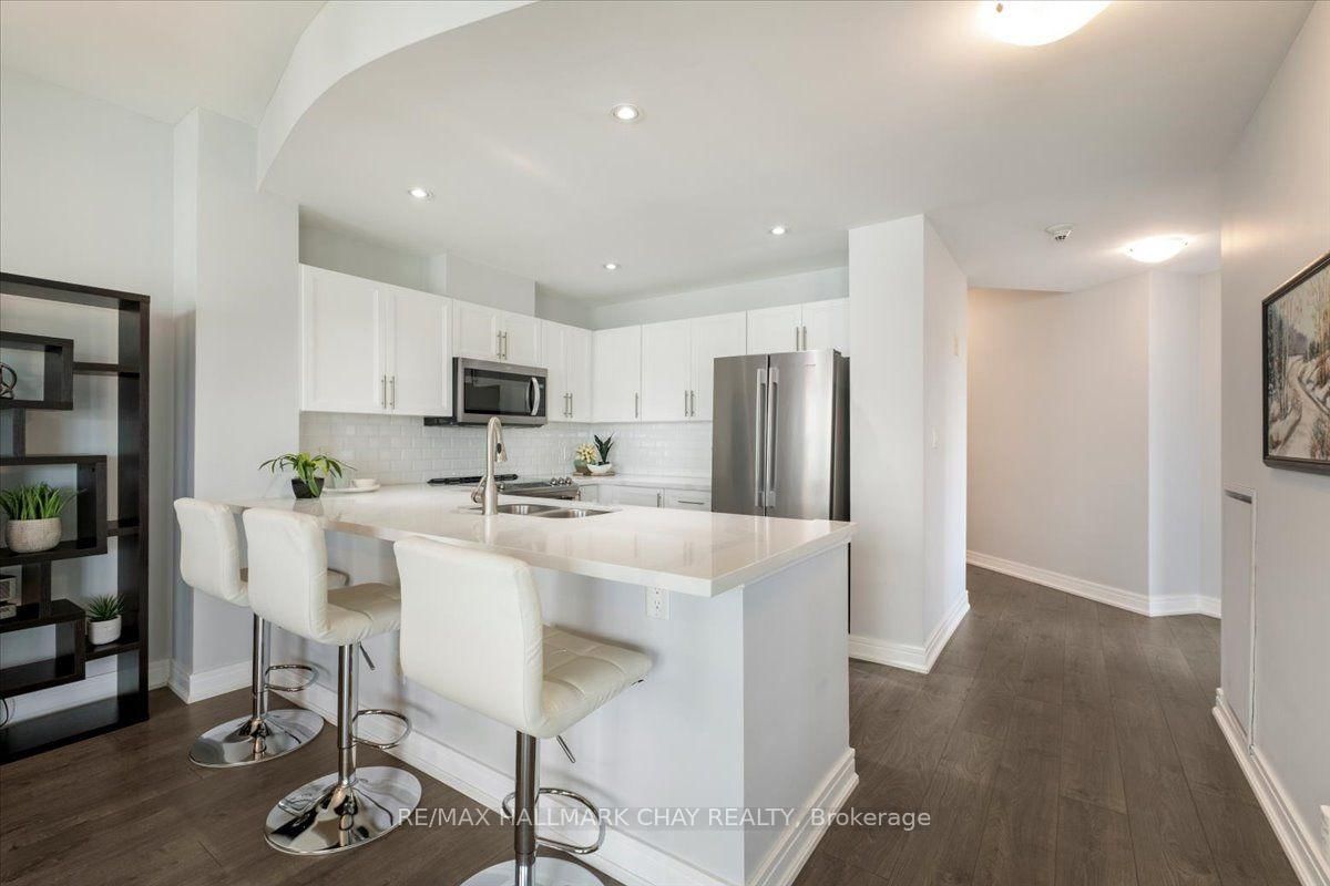 2 Toronto Street • #605 • Barrie, ON photo 8