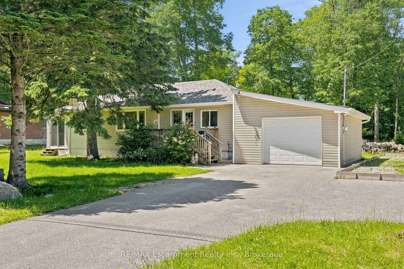 16 Hiawatha Road