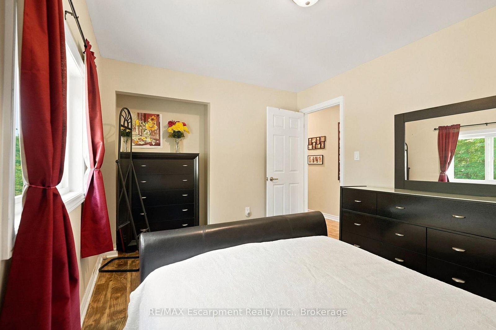 16 Hiawatha Road • Tiny, ON photo 26