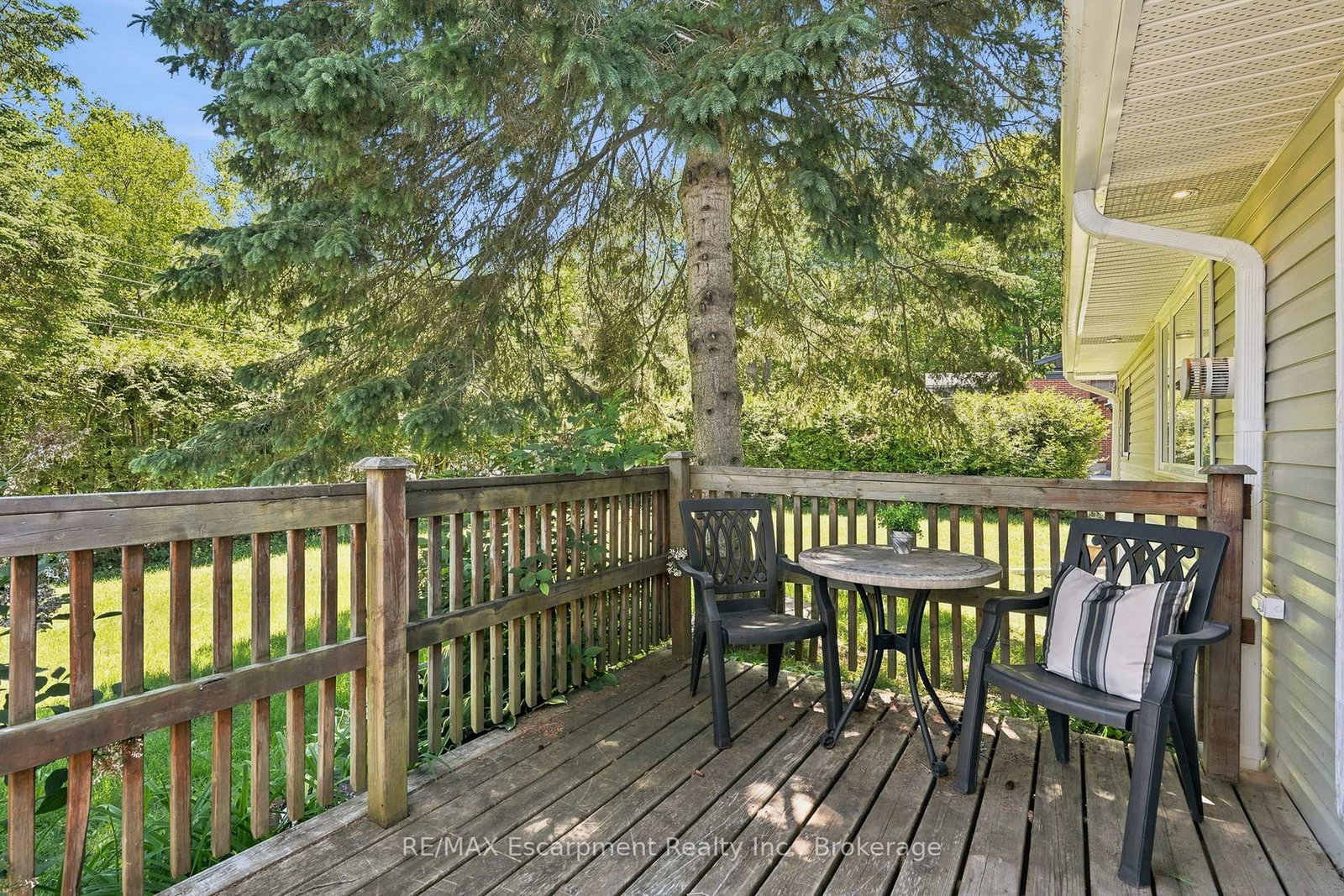 16 Hiawatha Road • Tiny, ON photo 6
