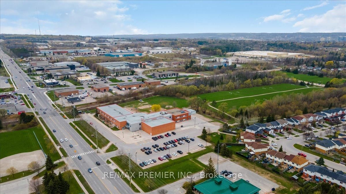 129 Chalmers Drive • Barrie, ON photo 23