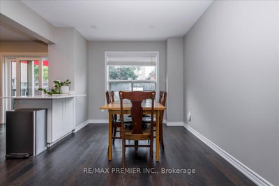 129 Chalmers Drive • Barrie, ON photo 5