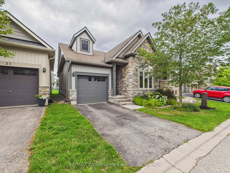 35 Canterbury Circle