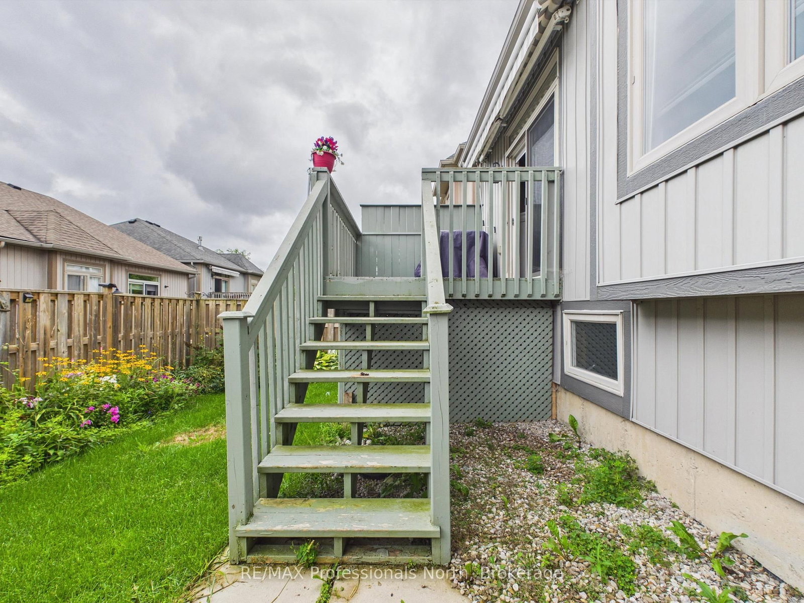 35 Canterbury Circle • Orillia, ON photo 20