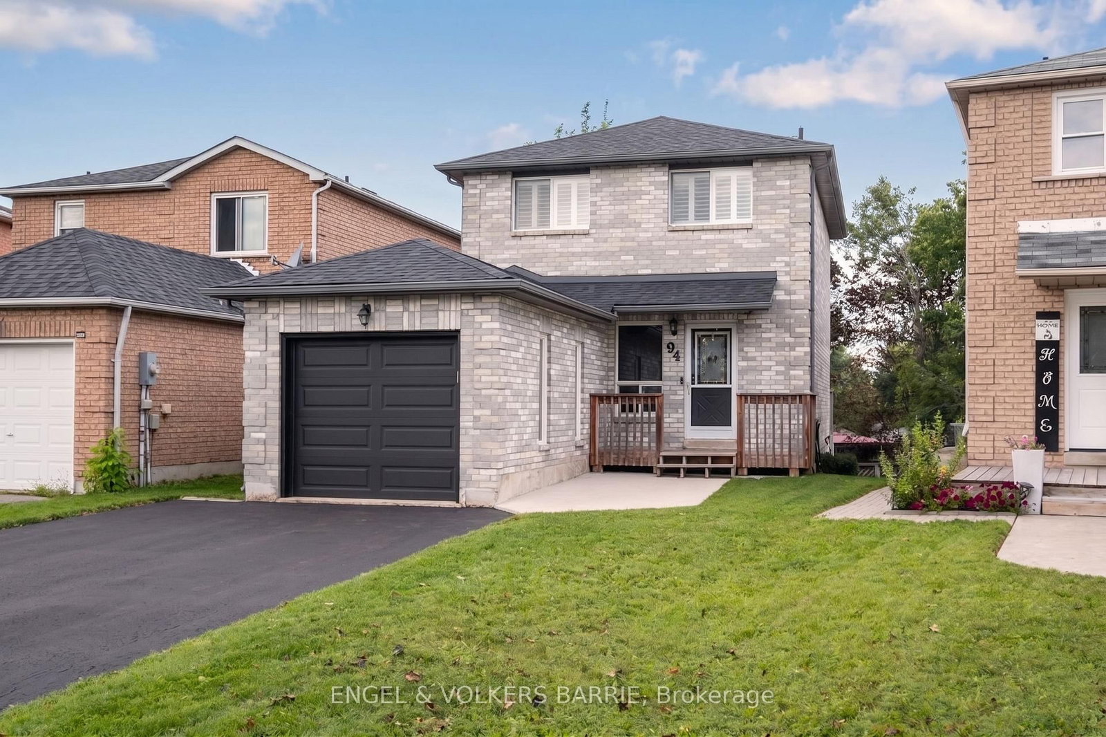 94 Ferguson Drive • Barrie, ON photo 1