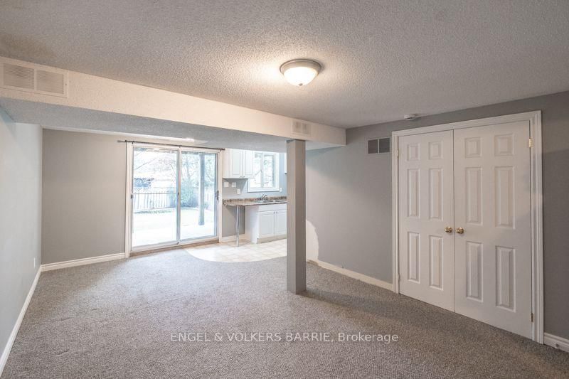 94 Ferguson Drive • Barrie, ON photo 20