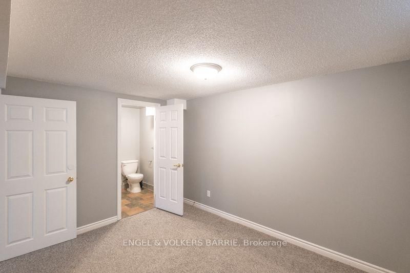 94 Ferguson Drive • Barrie, ON photo 24