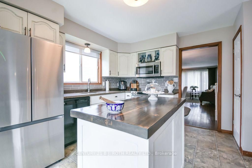 377 MARY Street • Orillia, ON photo 10