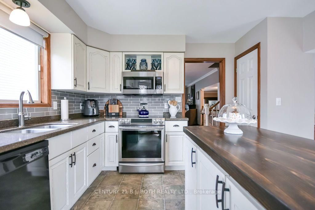 377 MARY Street • Orillia, ON photo 11
