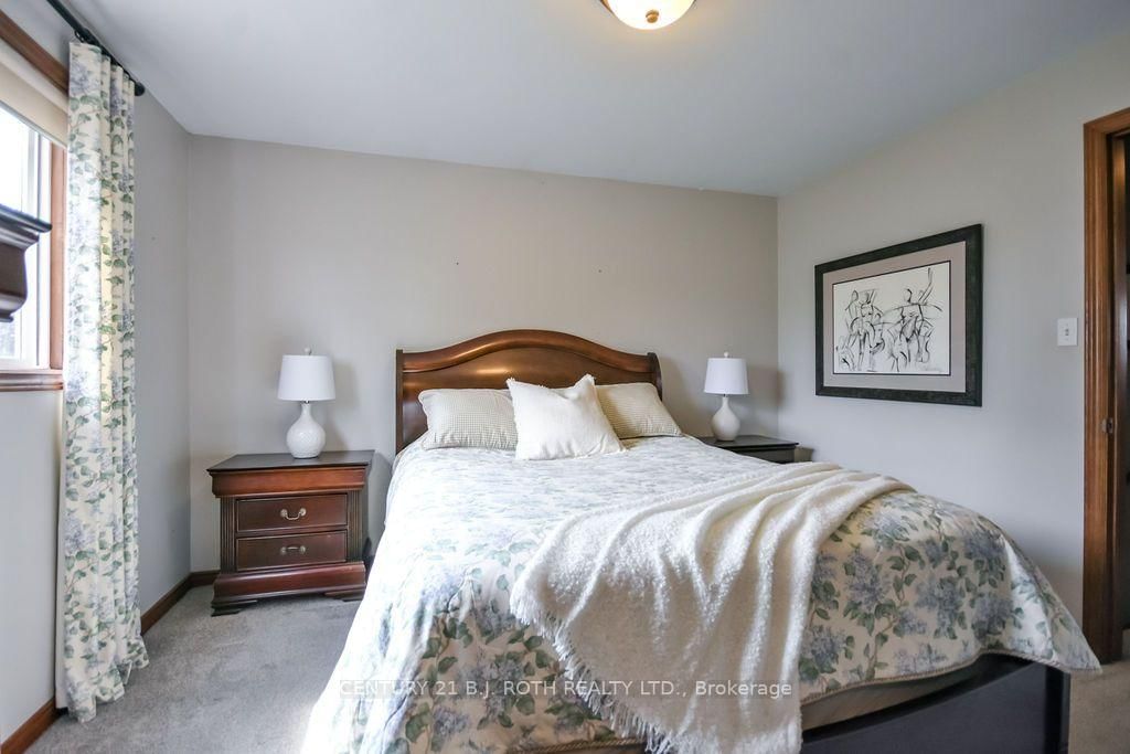 377 MARY Street • Orillia, ON photo 20