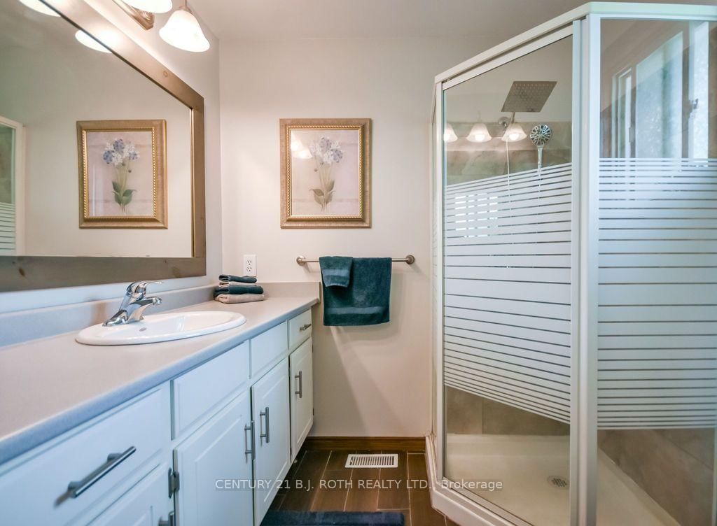 377 MARY Street • Orillia, ON photo 22