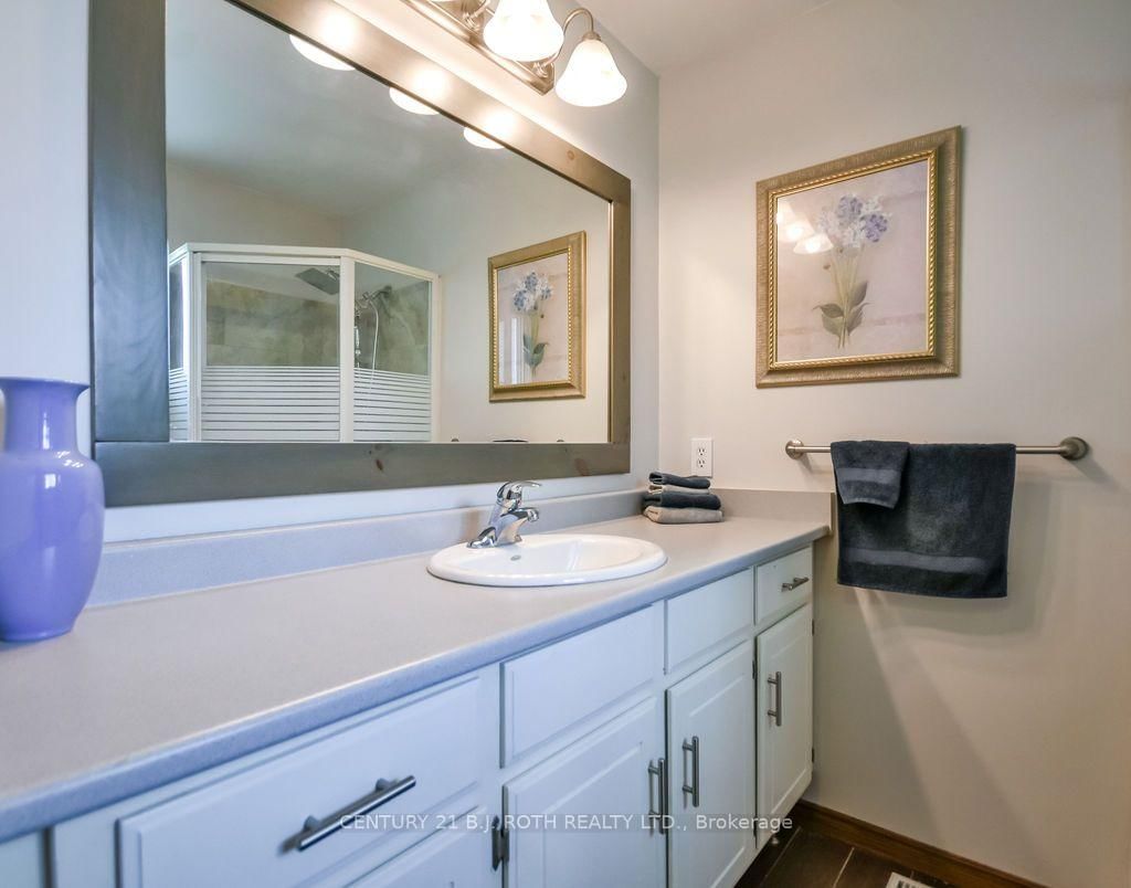377 MARY Street • Orillia, ON photo 23