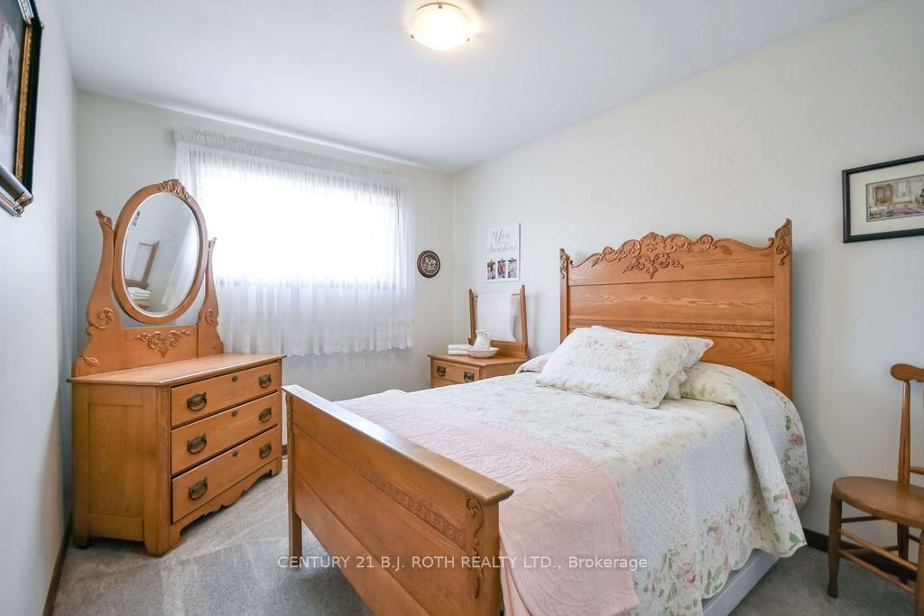 377 MARY Street • Orillia, ON photo 25