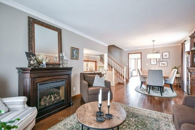 377 MARY Street • Orillia, ON photo 6