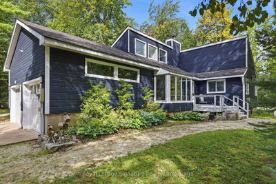 40 51ST Street N • Wasaga Beach, ON photo 3