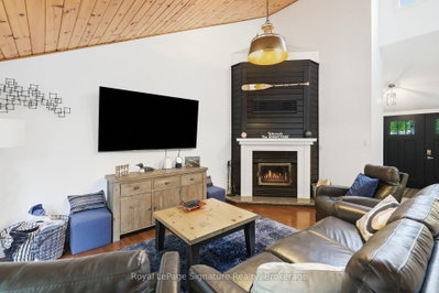 40 51ST Street N • Wasaga Beach, ON photo 6