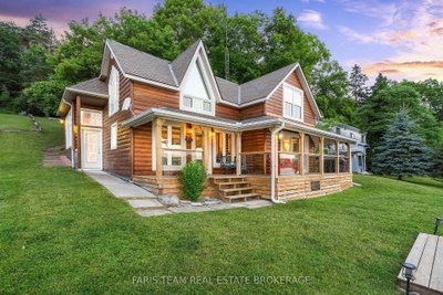 375 Champlain Road • Penetanguishene, ON photo 2
