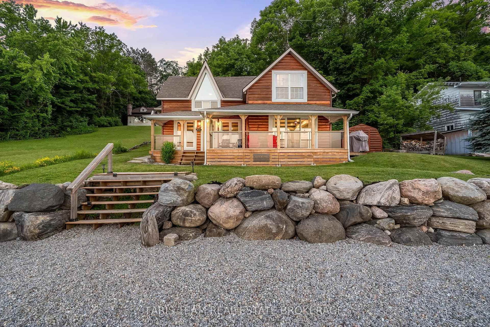 375 Champlain Road • Penetanguishene, ON photo 3
