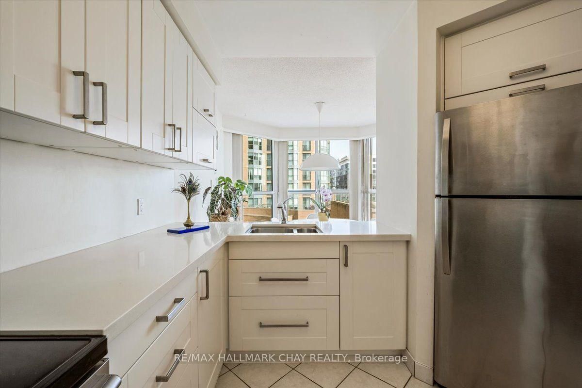 140 Dunlop Street E • #407 • Barrie, ON photo 10