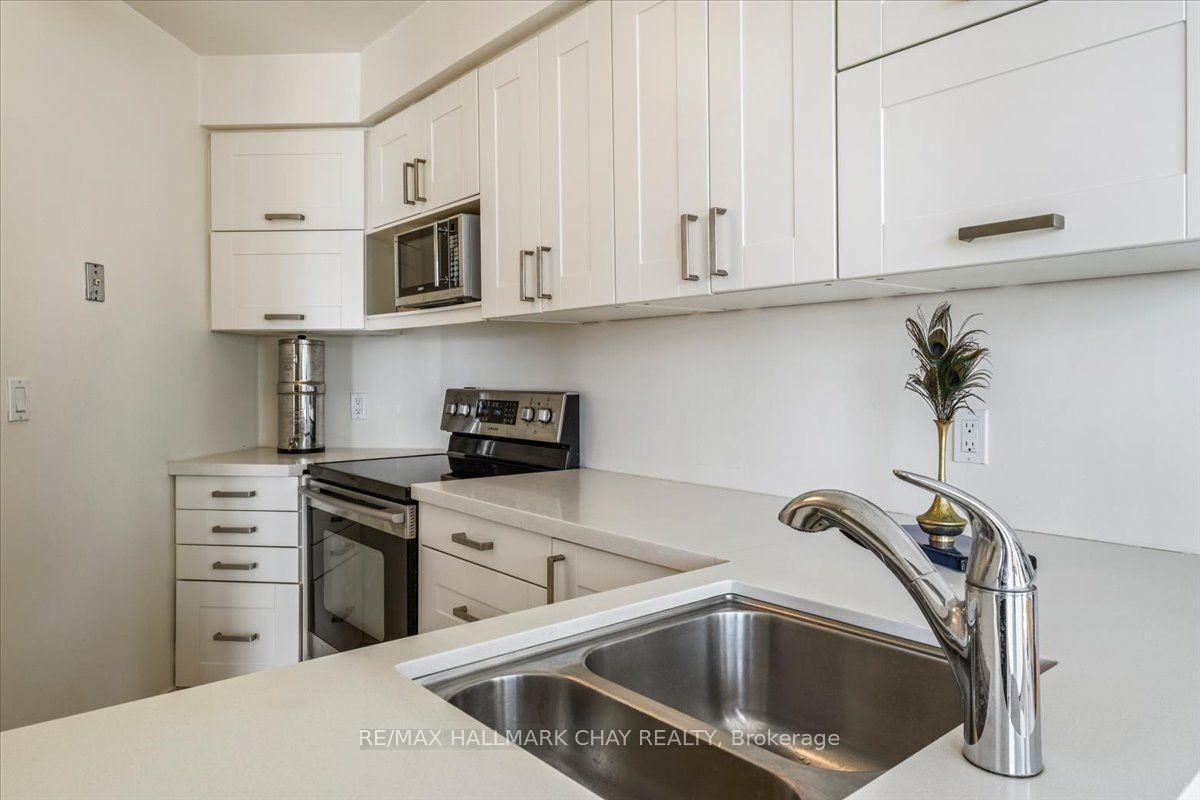 140 Dunlop Street E • #407 • Barrie, ON photo 11