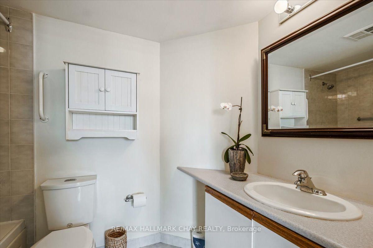 140 Dunlop Street E • #407 • Barrie, ON photo 23