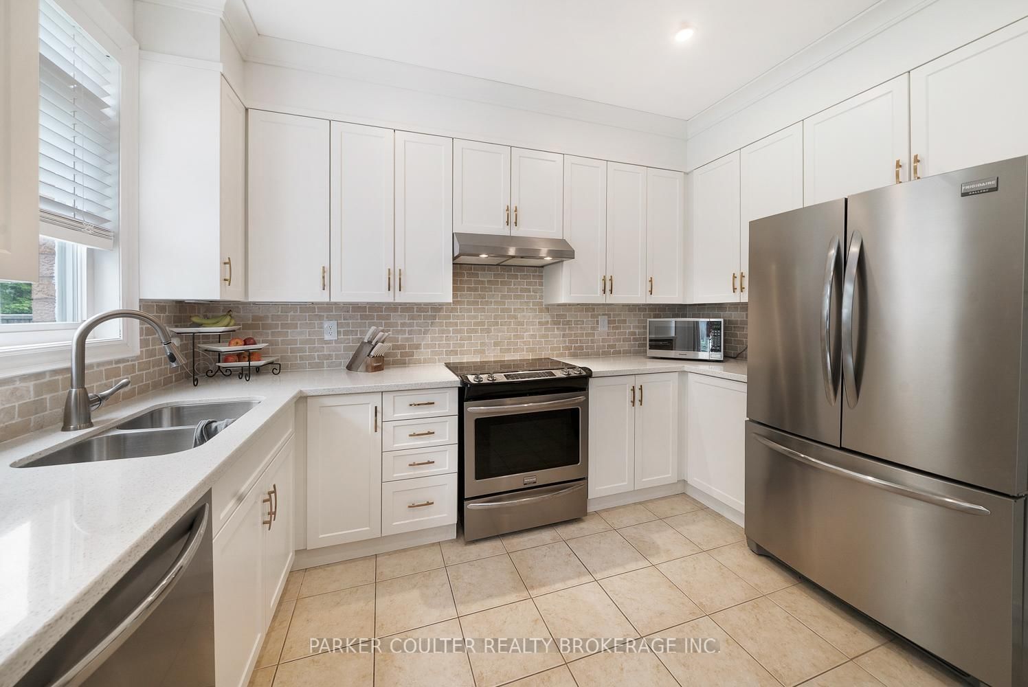 53 Tudor Crescent • Barrie, ON photo 10