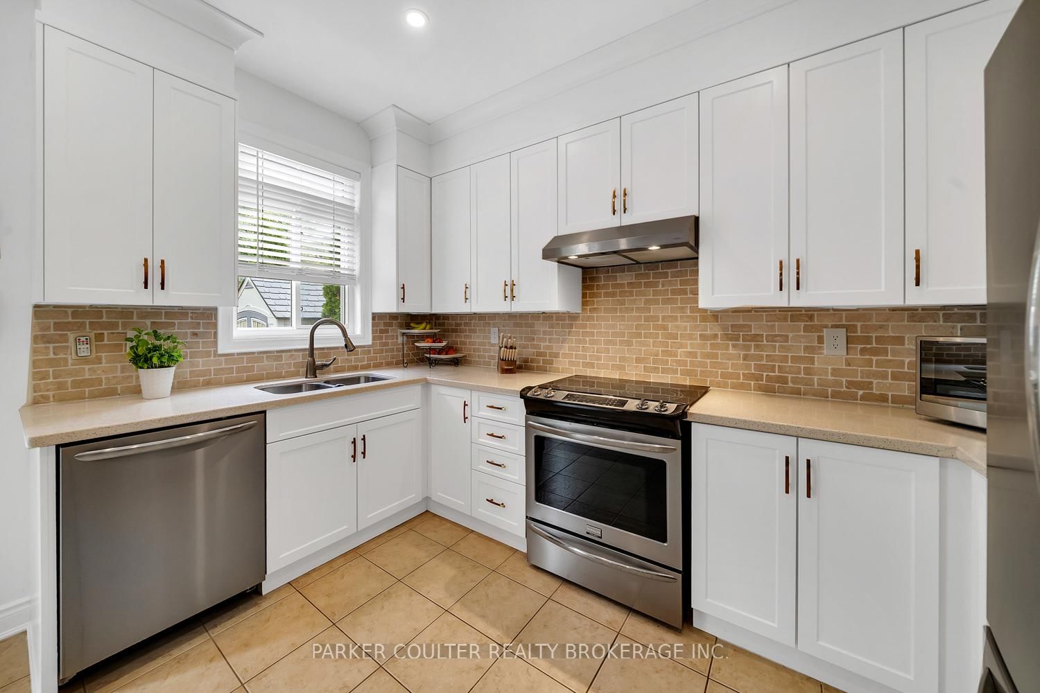 53 Tudor Crescent • Barrie, ON photo 11