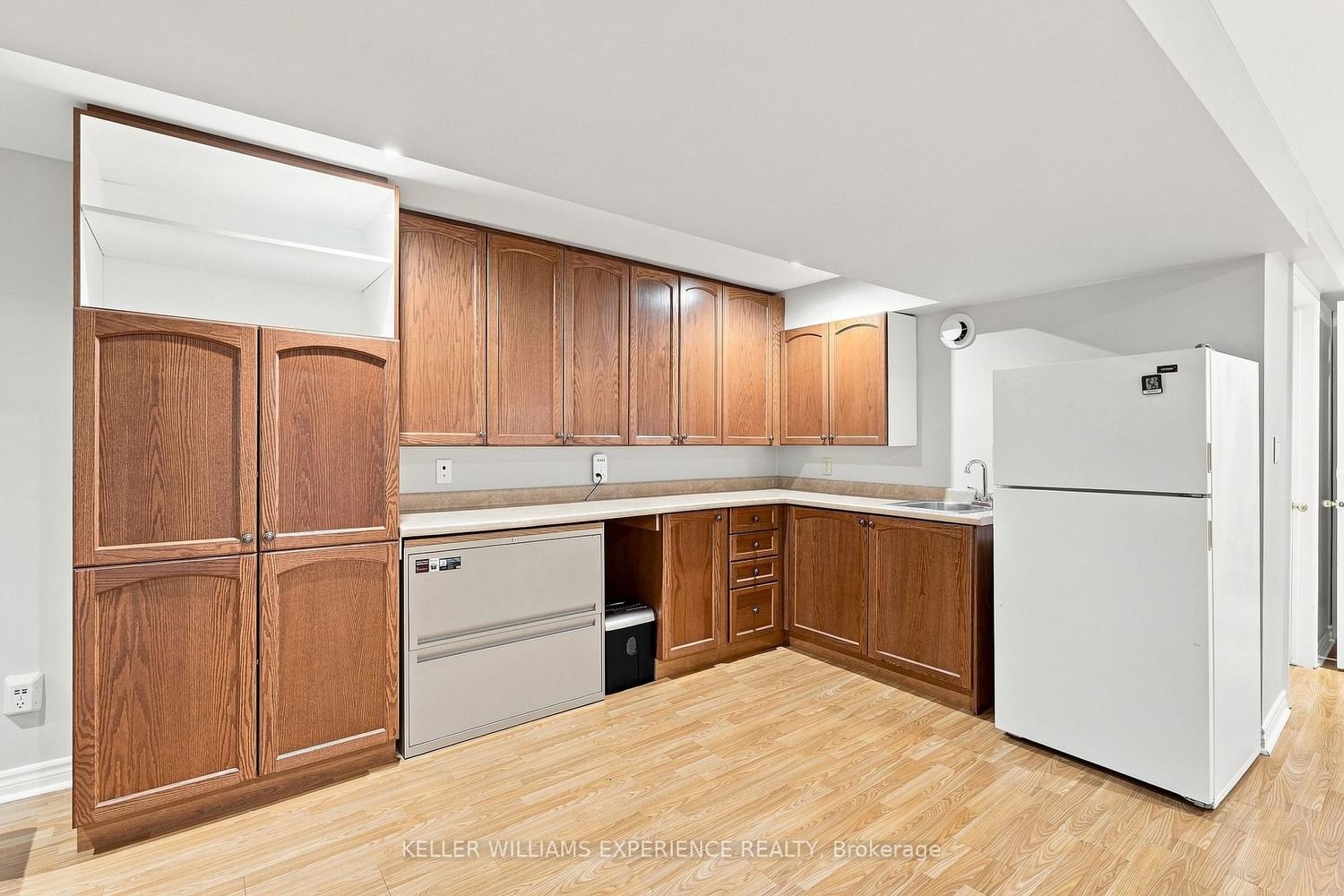 7 Stanley Street • Barrie, ON photo 27