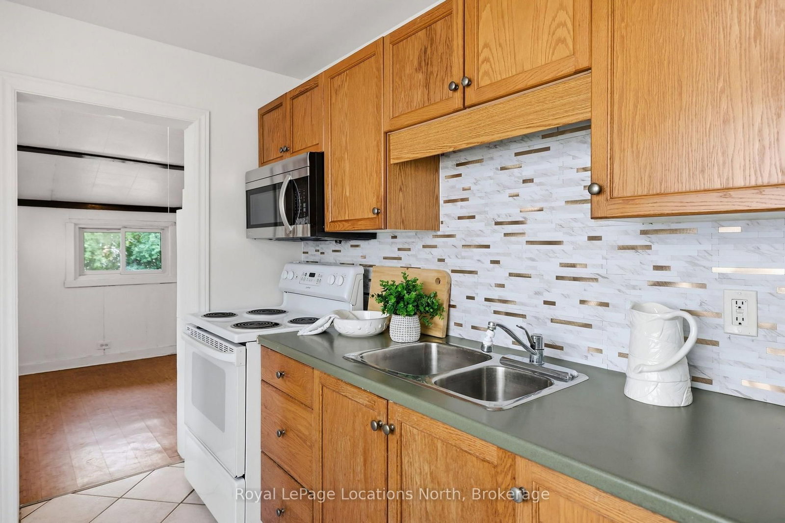 515 MAPLE Street • Collingwood, ON photo 10