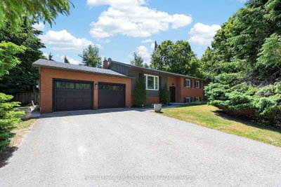 60 Willow Landing Road • Springwater, ON photo 3