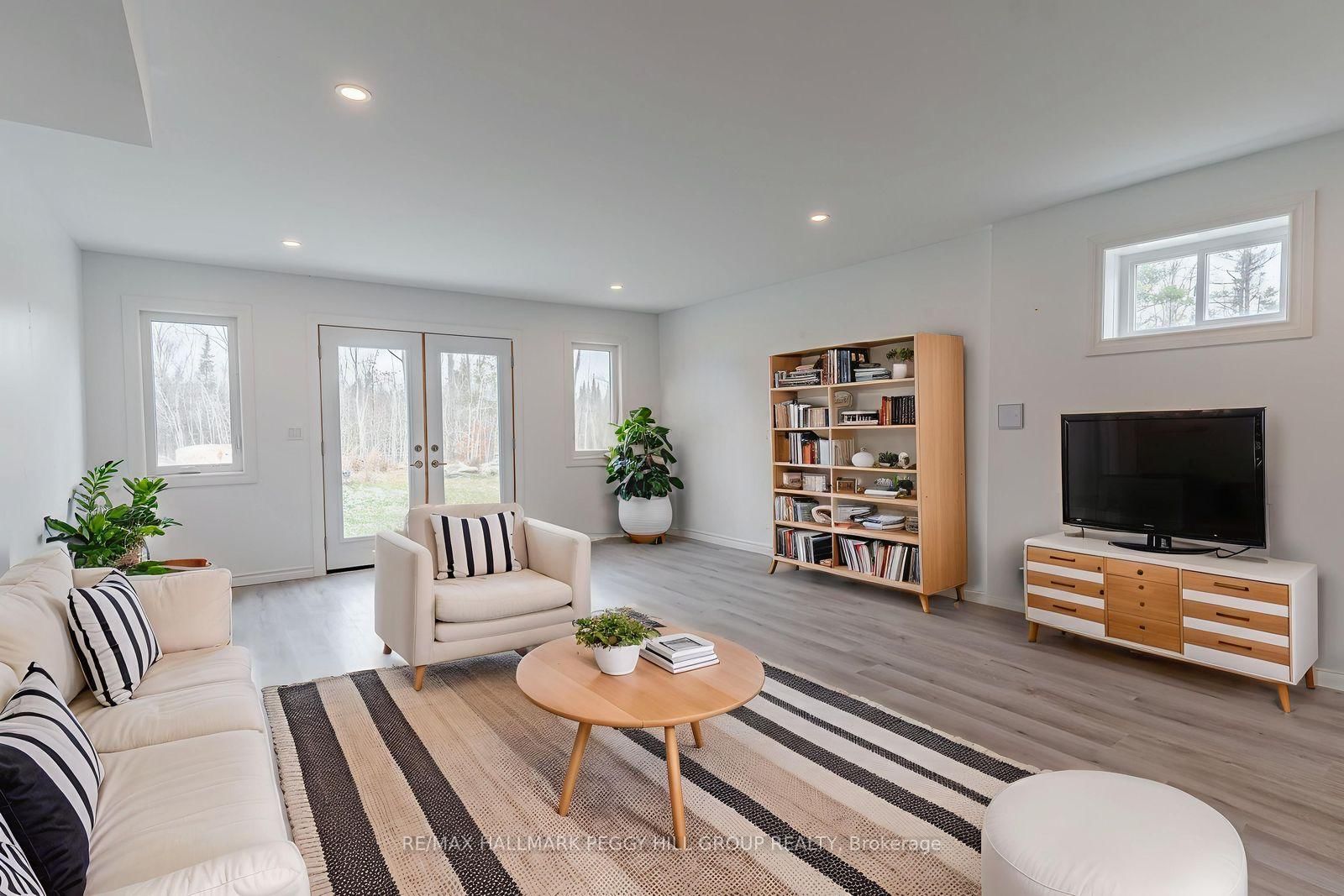 82 Diamond Valley Drive • Oro-Medonte, ON photo 12