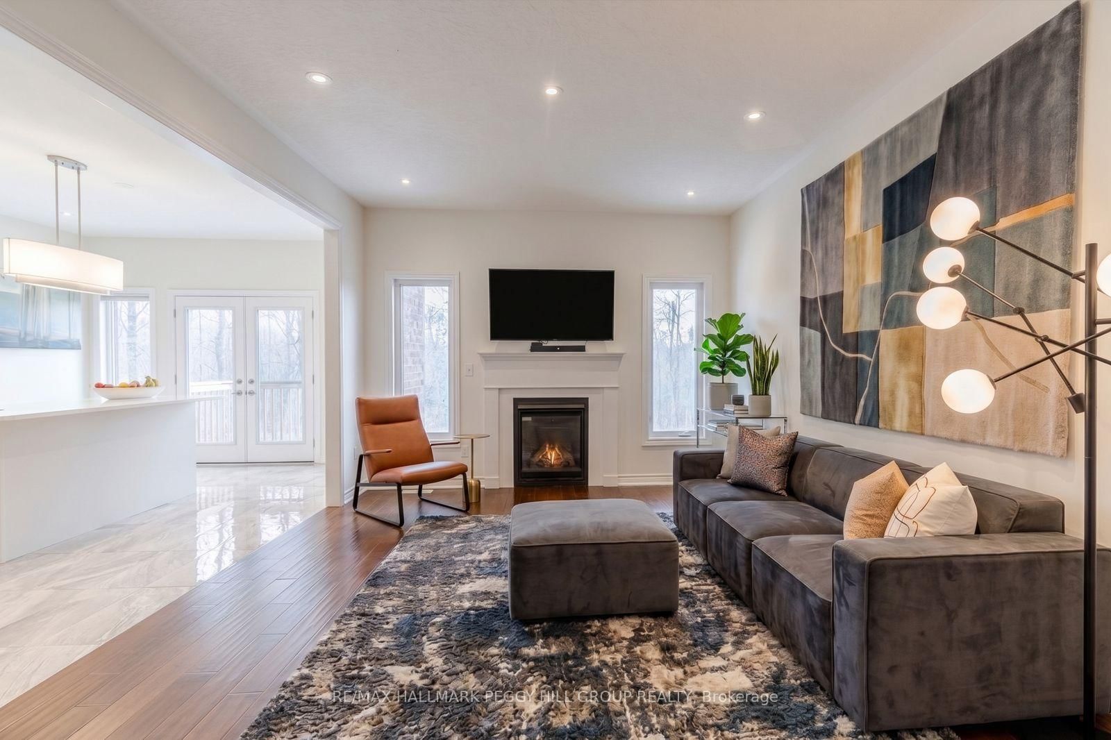 82 Diamond Valley Drive • Oro-Medonte, ON photo 3