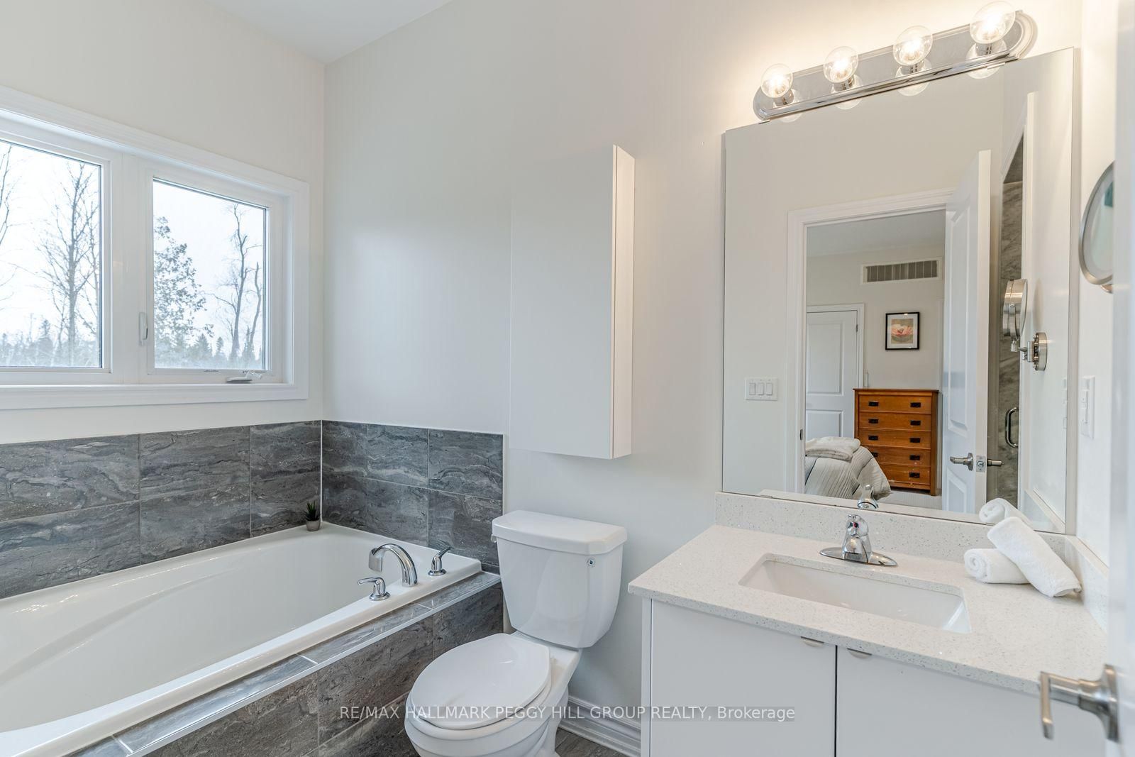 82 Diamond Valley Drive • Oro-Medonte, ON photo 9