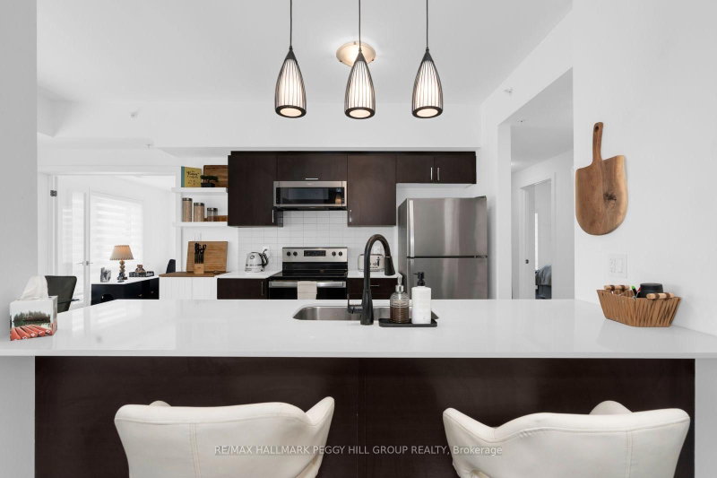 602 - 10 Culinary Lane