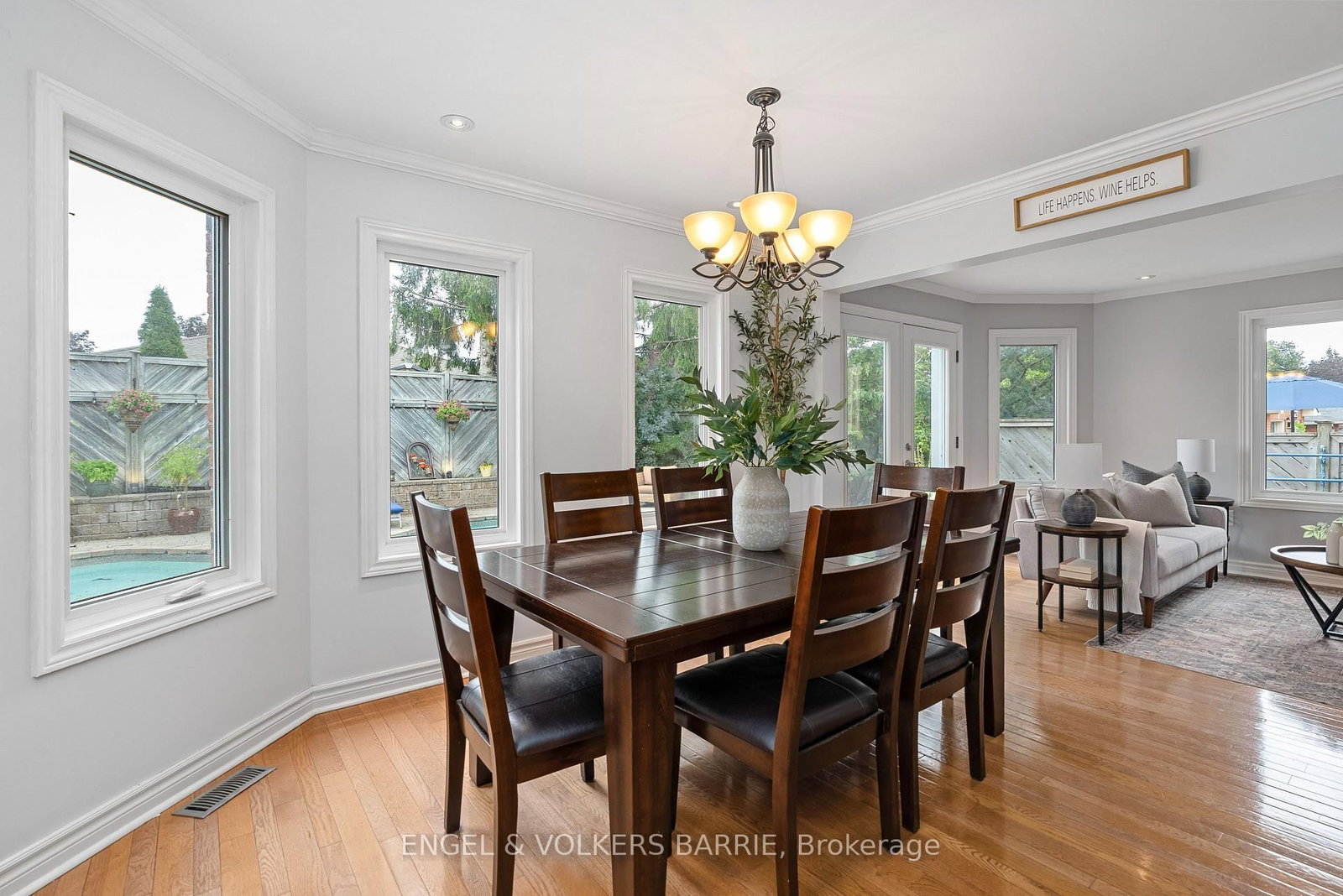 19 Grand Forest Drive • Barrie, ON photo 13