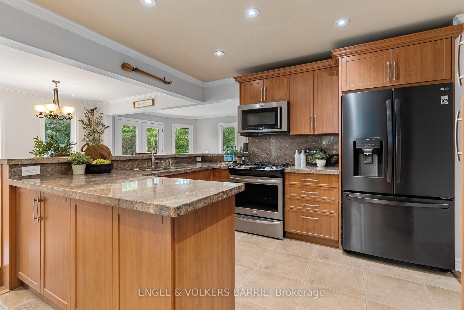 19 Grand Forest Drive • Barrie, ON photo 15